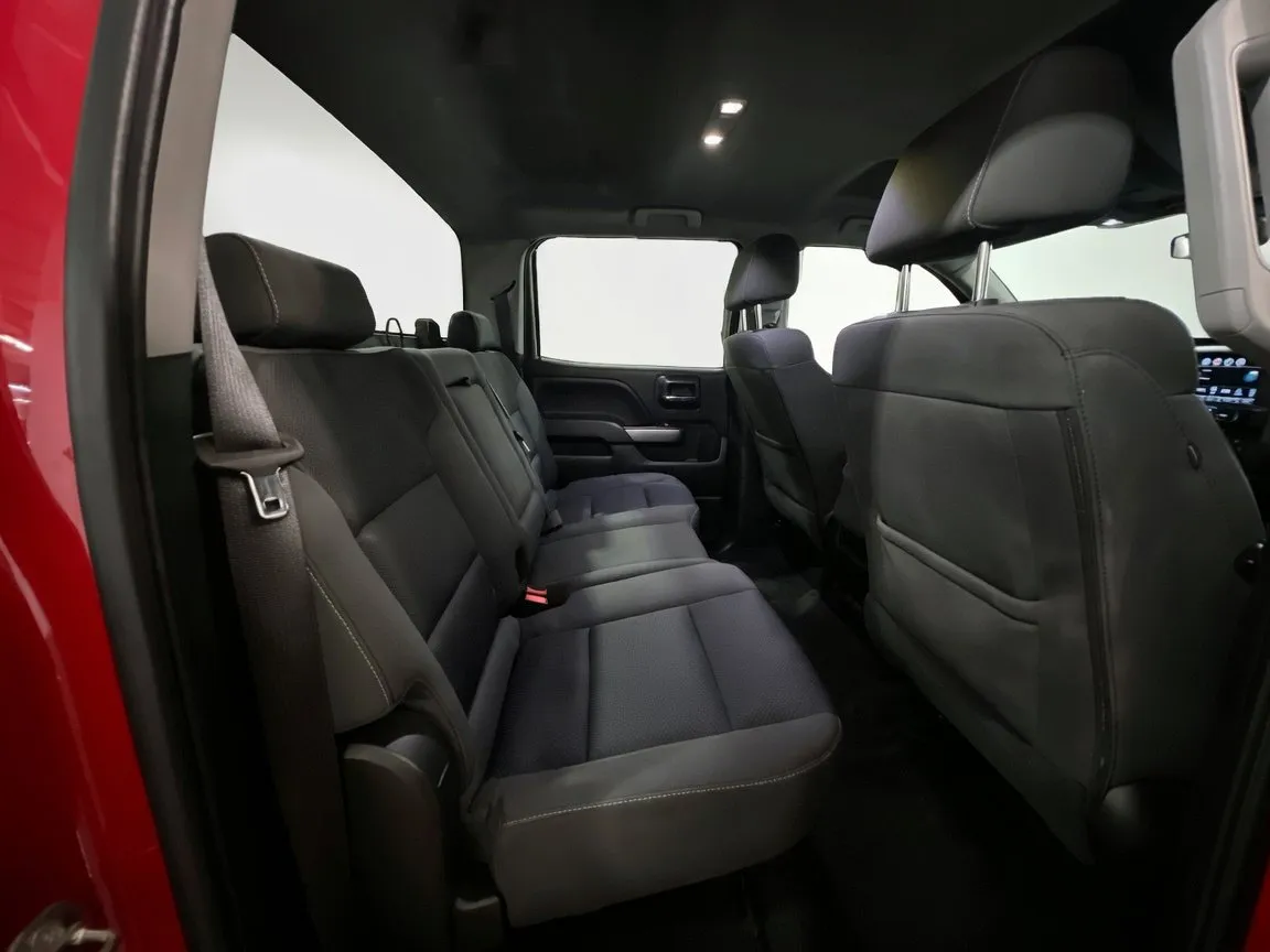 2018 Chevrolet Silverado 1500 LT - Photo 17