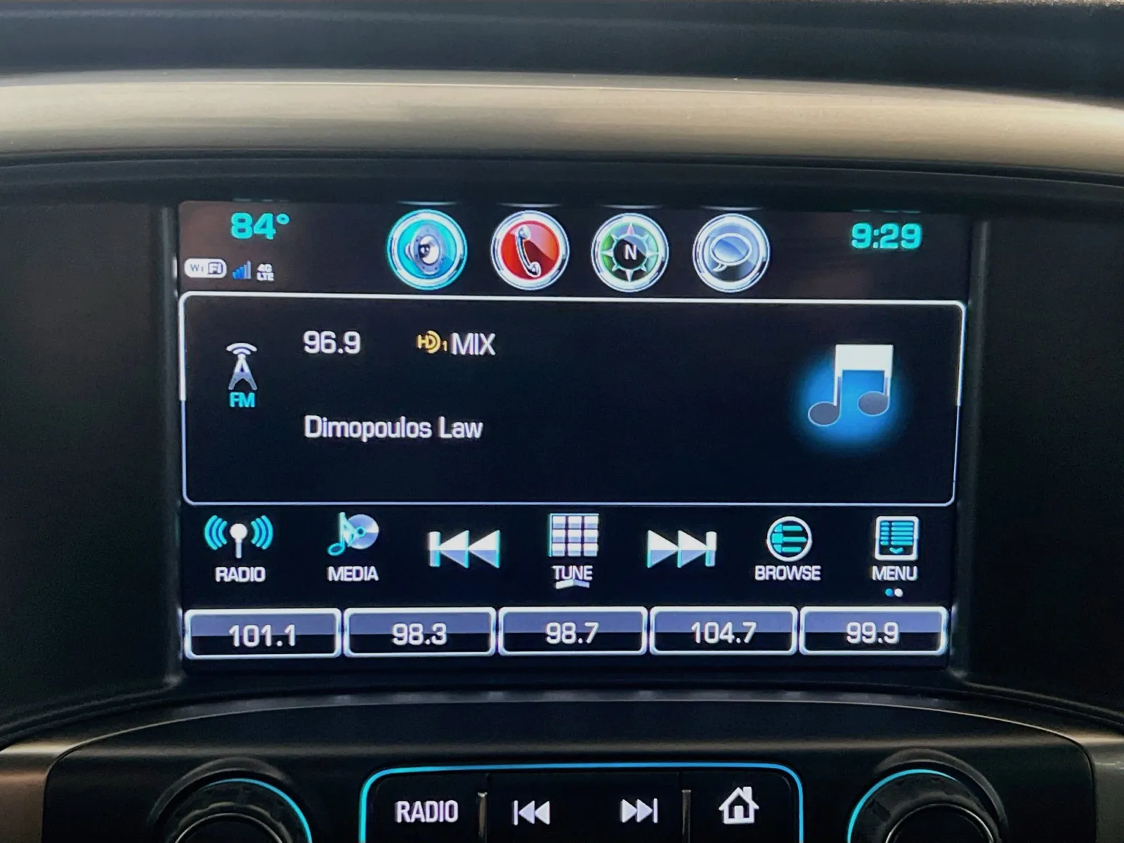 2018 Chevrolet Silverado 1500 LT - Photo 10