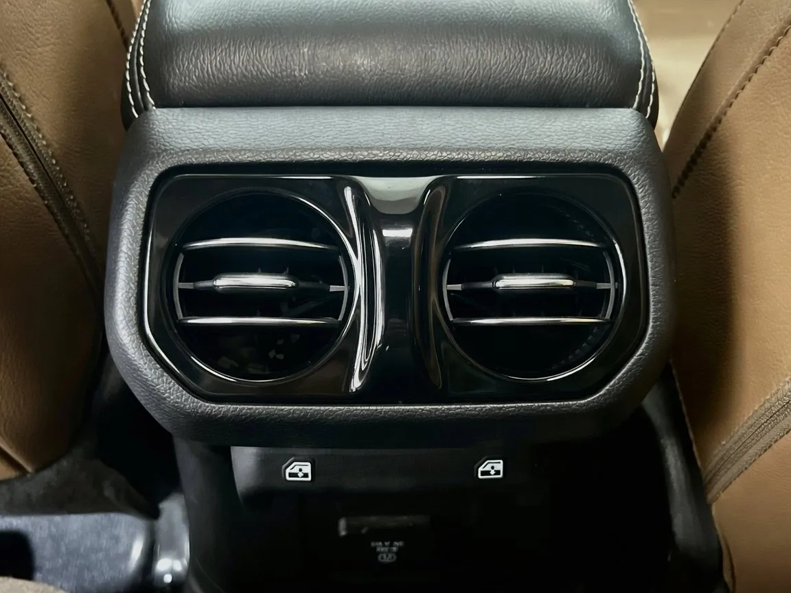2021 Jeep Wrangler Unlimited Sahara 4XE - Photo 18