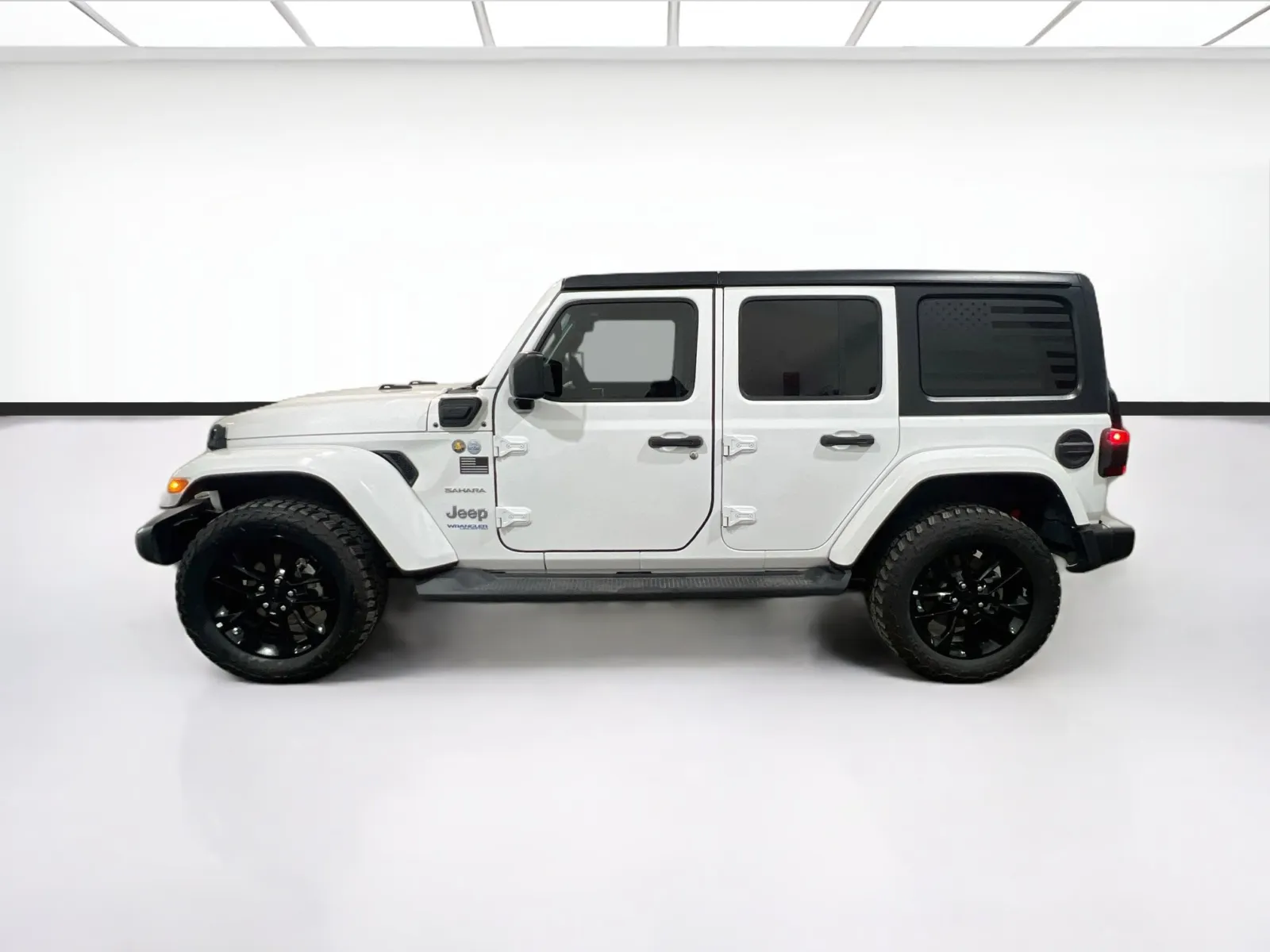 2021 Jeep Wrangler Unlimited Sahara 4XE - Photo 23