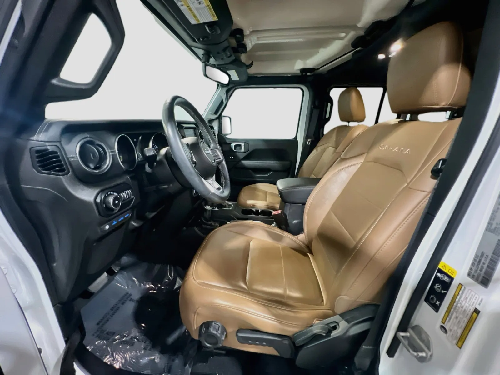 2021 Jeep Wrangler Unlimited Sahara 4XE - Photo 15