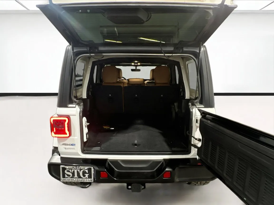 2021 Jeep Wrangler Unlimited Sahara 4XE - Photo 19