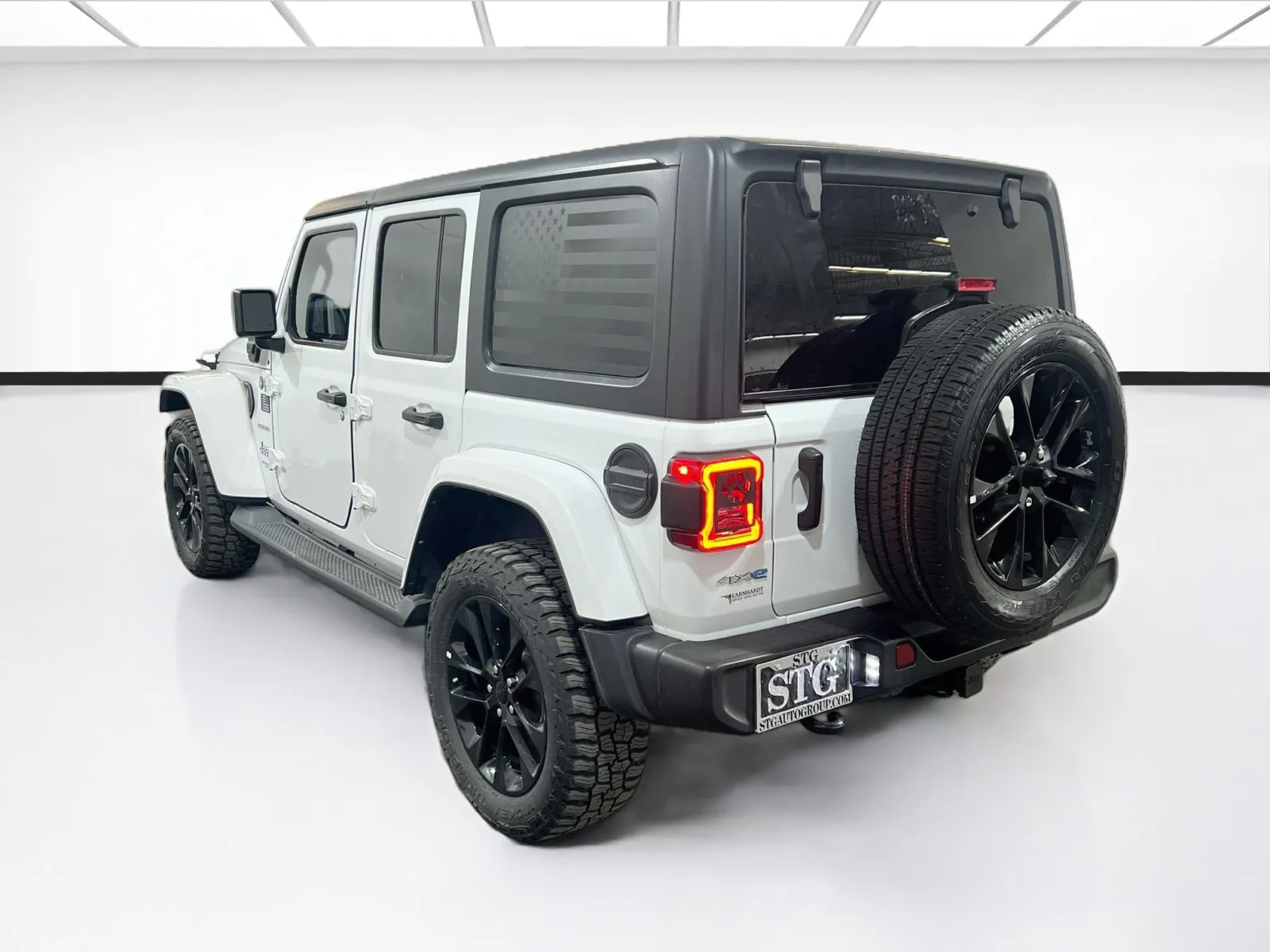 2021 Jeep Wrangler Unlimited Sahara 4XE - Photo 6