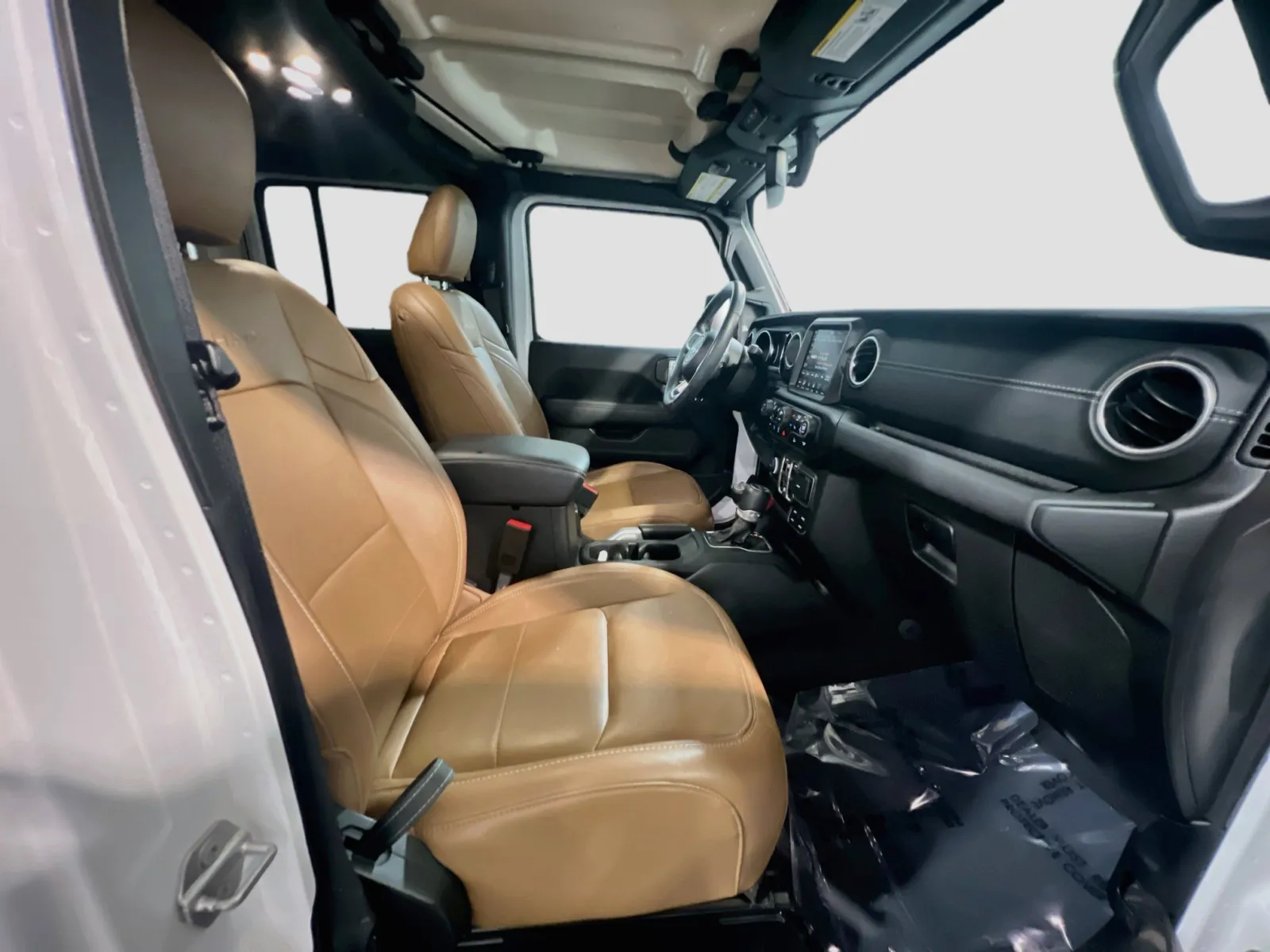 2021 Jeep Wrangler Unlimited Sahara 4XE - Photo 21