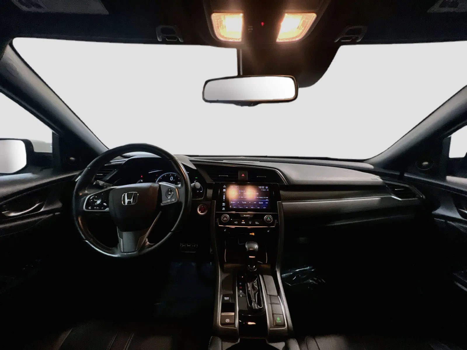 2018 Honda Civic Hatchback Sport Touring - Photo 17