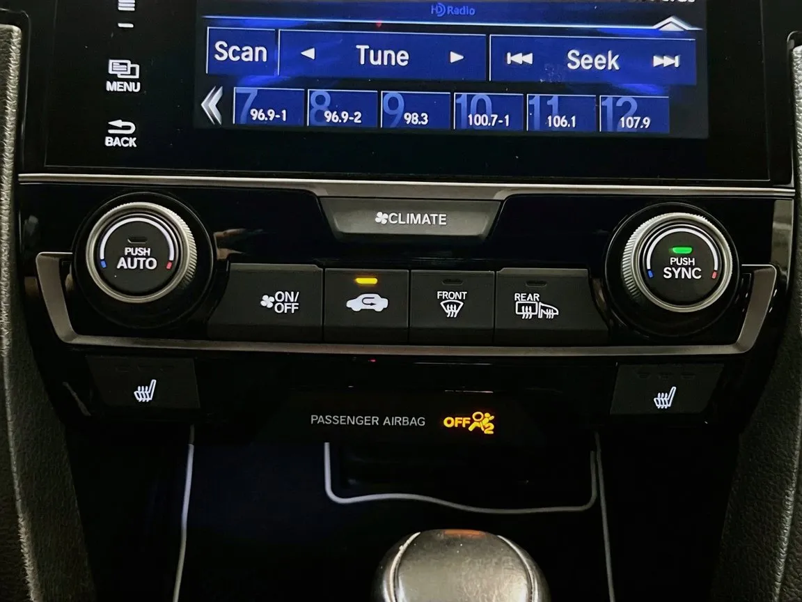 2018 Honda Civic Hatchback Sport Touring - Photo 12