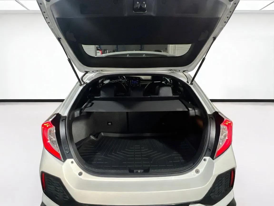 2018 Honda Civic Hatchback Sport Touring - Photo 19