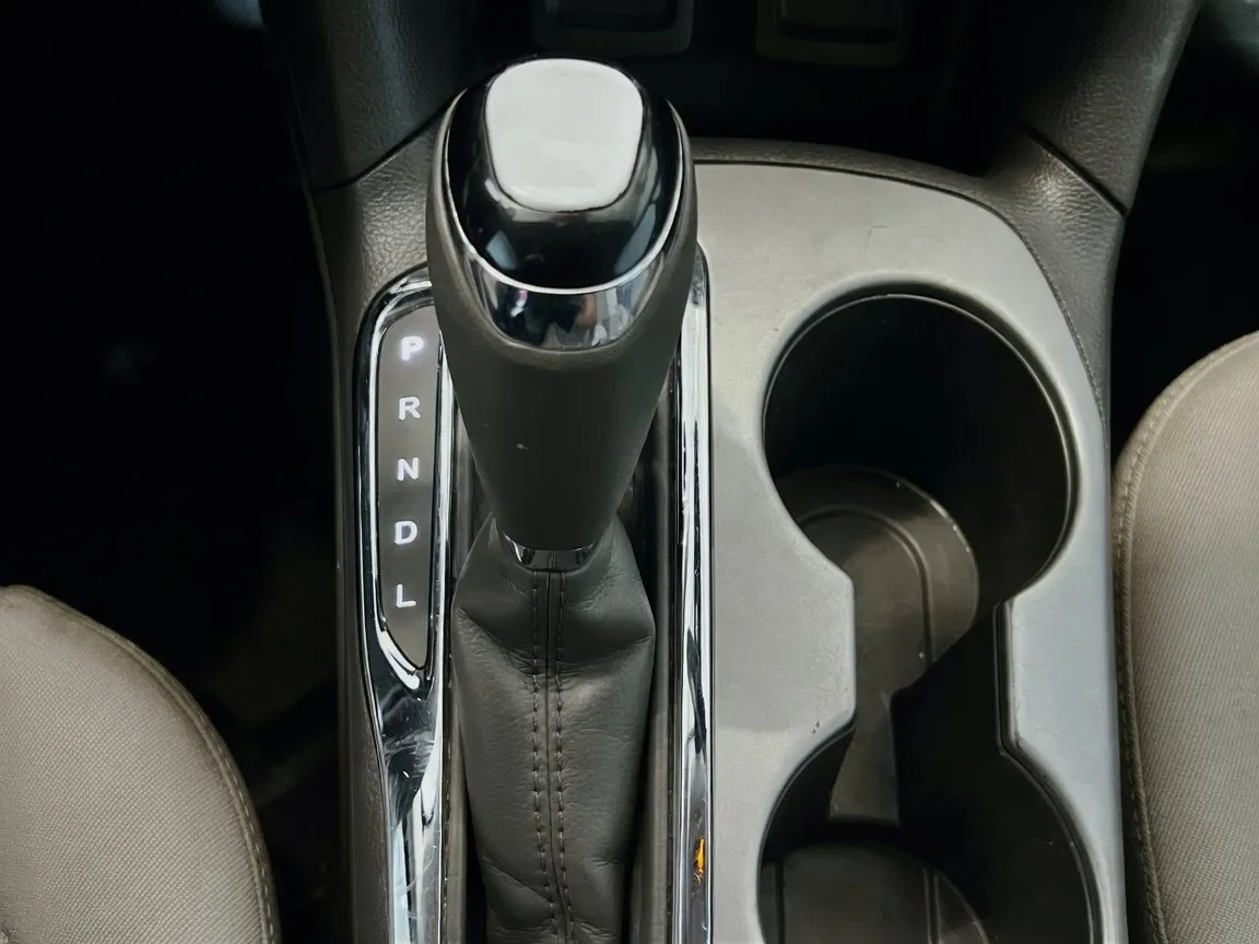 2018 Chevrolet Cruze LS - Photo 12