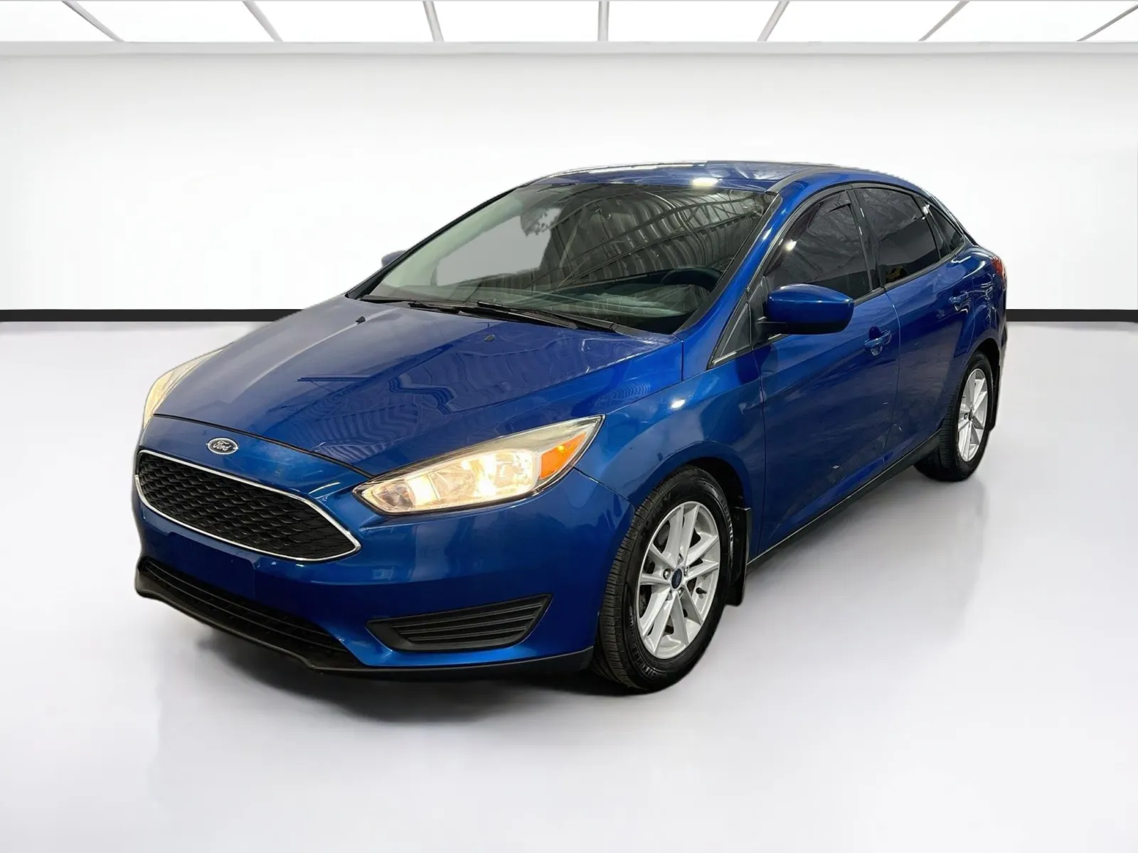 Blue 2018 Ford Focus SE for sale in Chandler, AZ