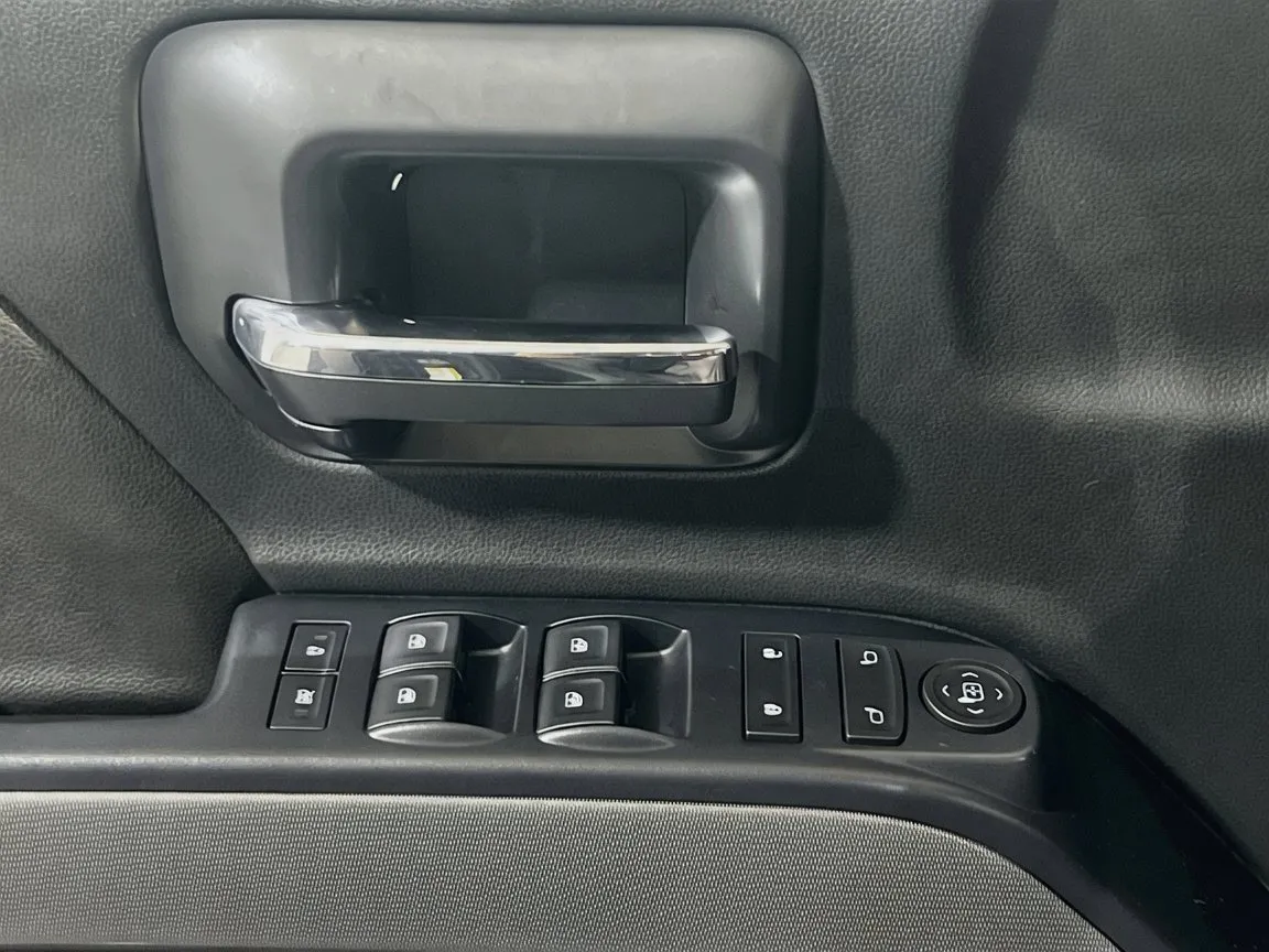 2018 Chevrolet Silverado 2500HD LT - Photo 14