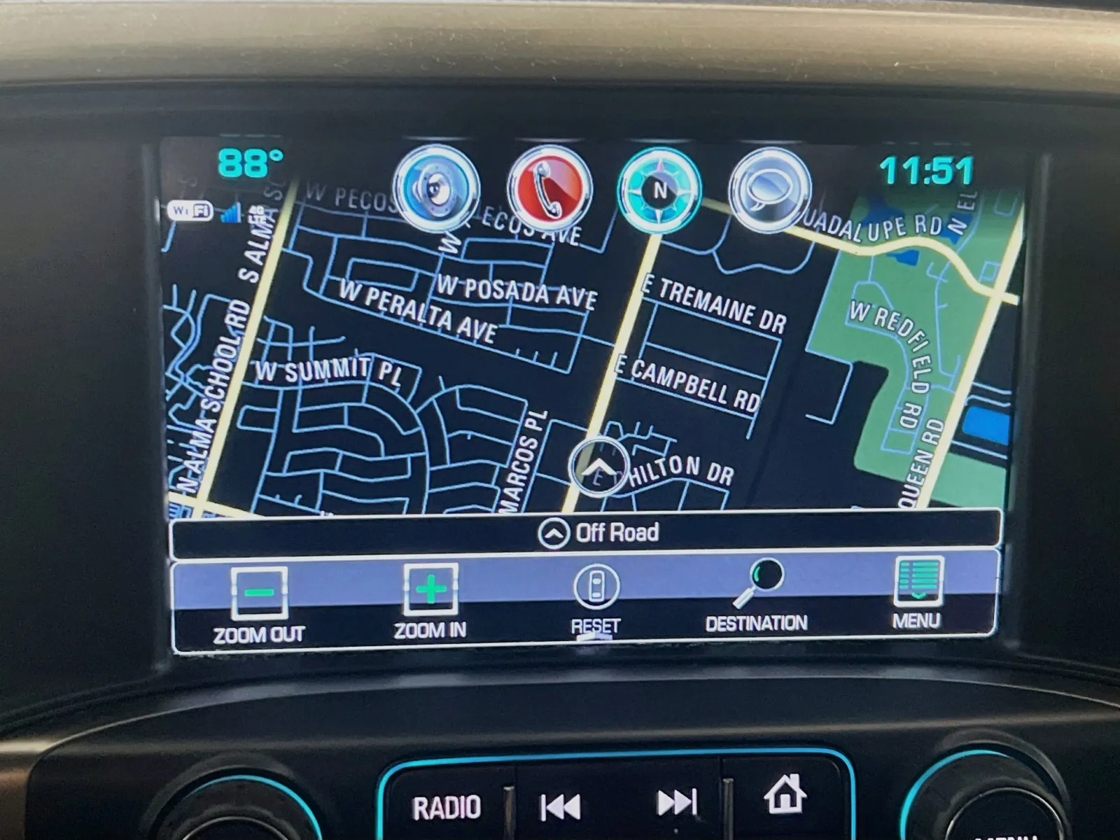 2018 Chevrolet Silverado 2500HD LT - Photo 9
