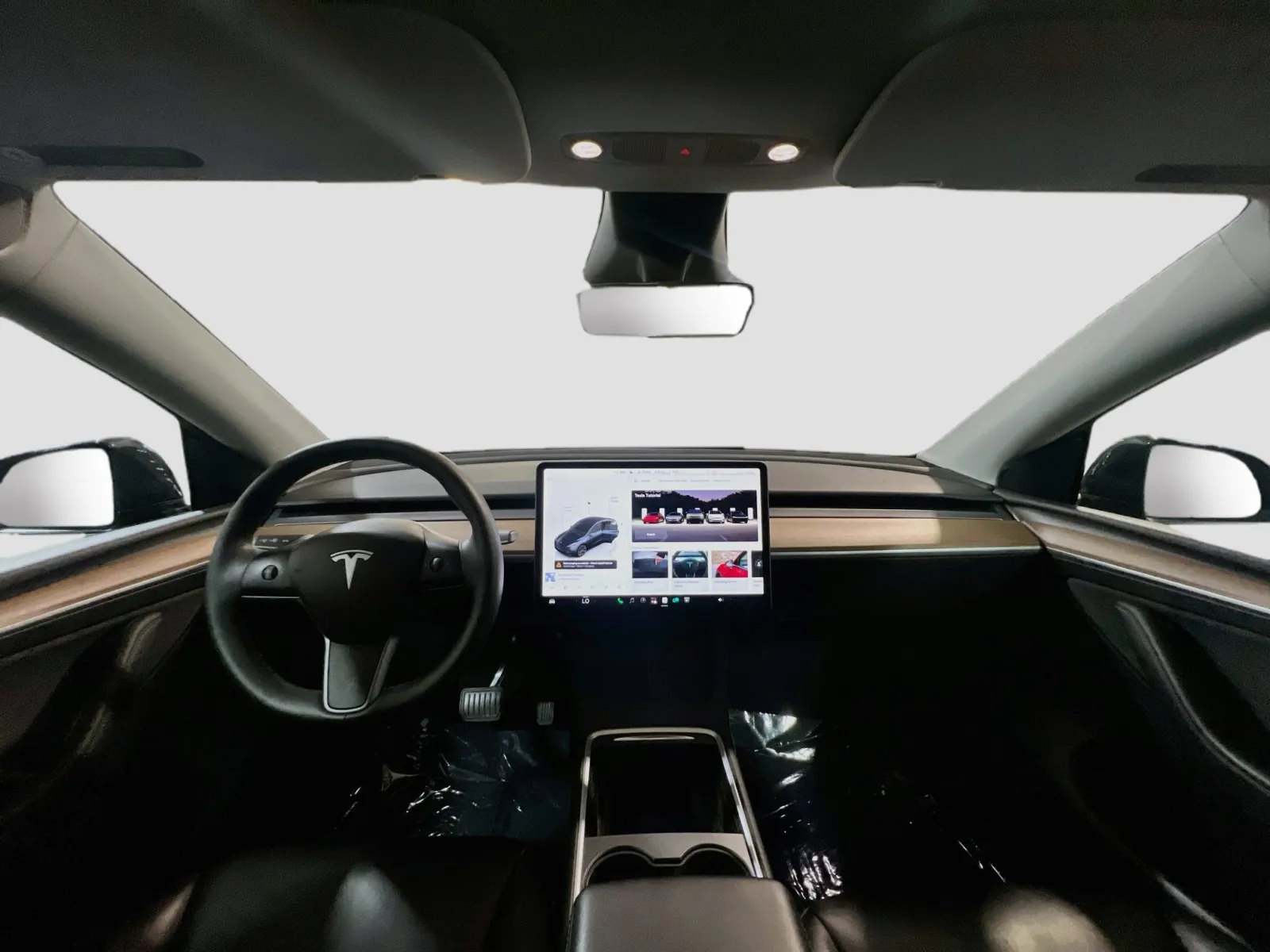2024 Tesla Model Y Long Range - Photo 16