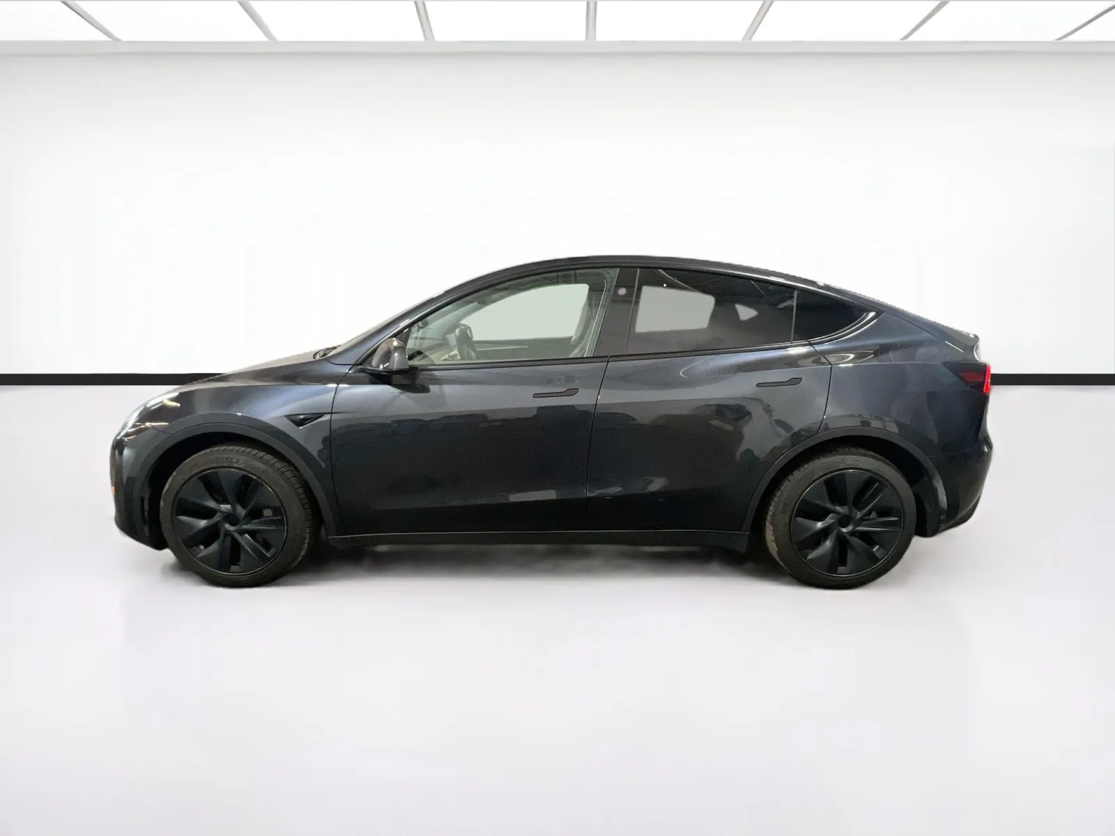 2024 Tesla Model Y Long Range - Photo 22