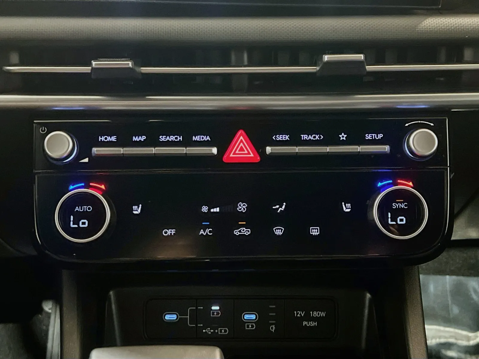2025 Hyundai Santa Cruz XRT - Photo 12