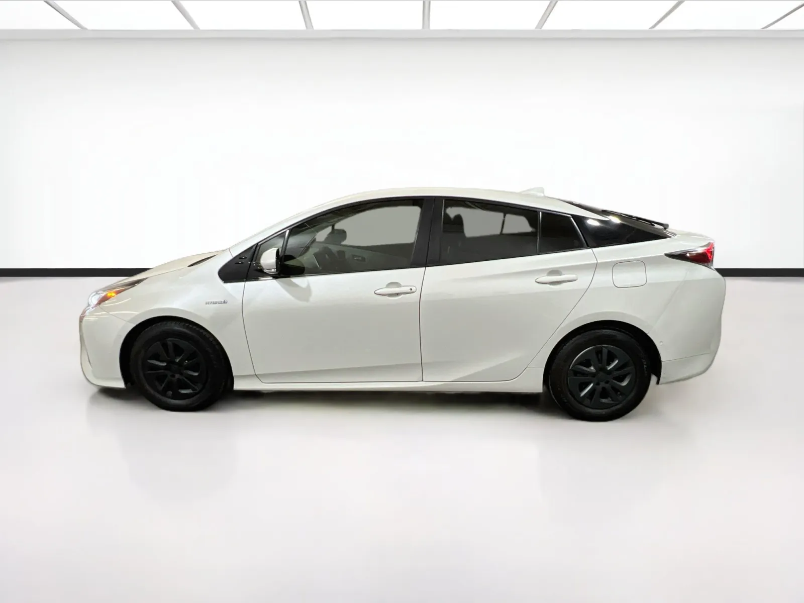 2018 Toyota Prius Two - Photo 21