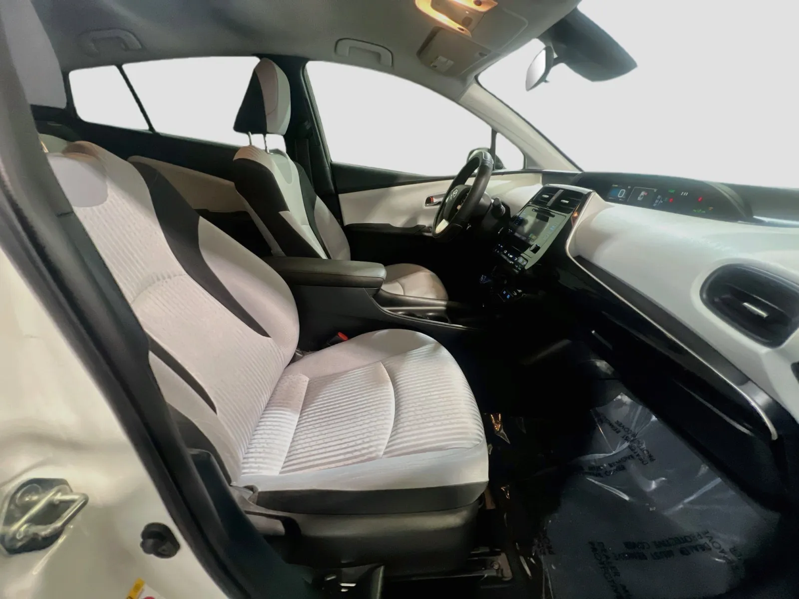 2018 Toyota Prius Two - Photo 19