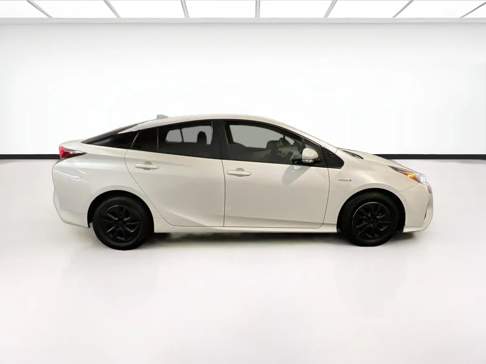 2018 Toyota Prius Two - Photo 22