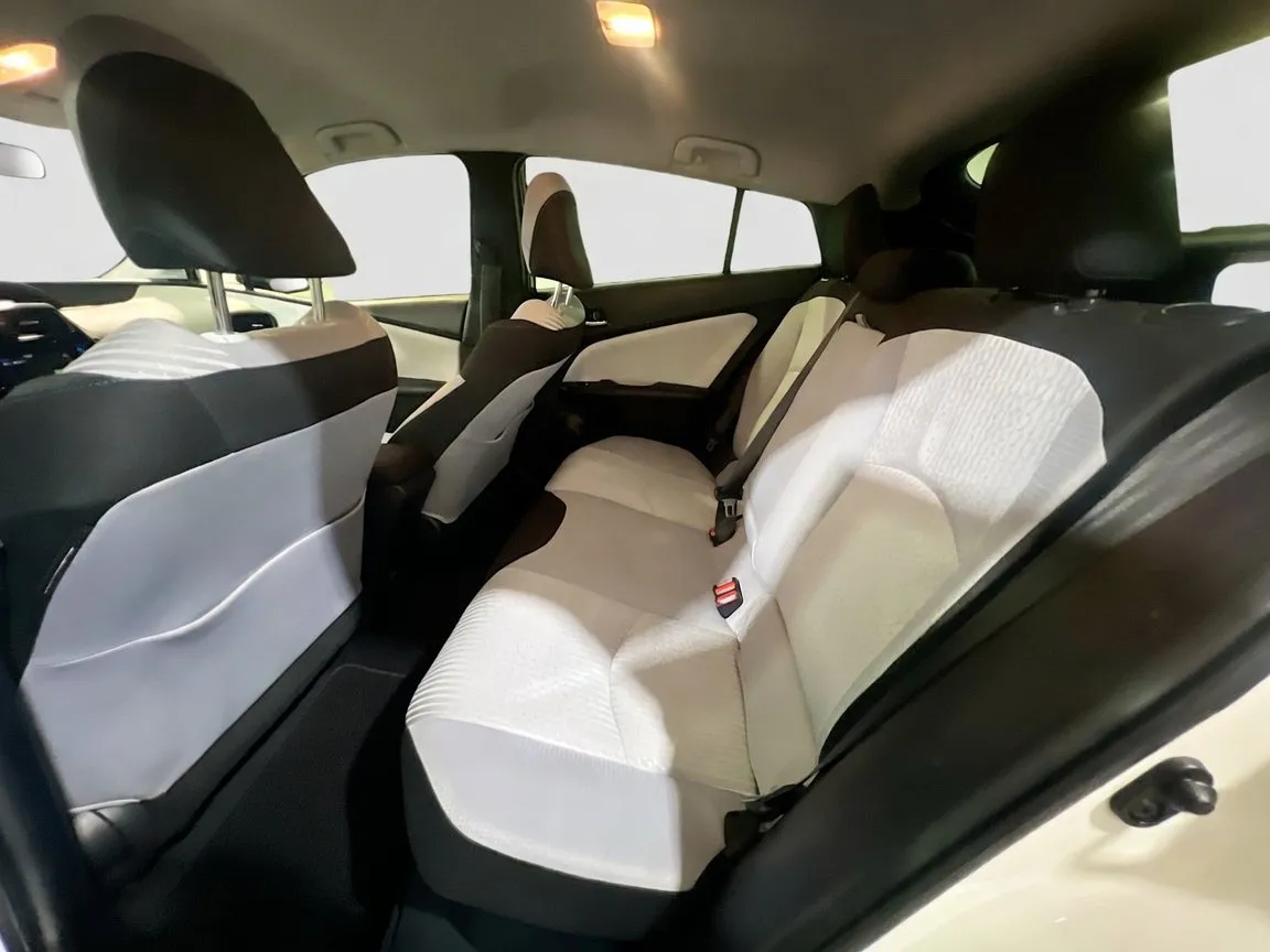 2018 Toyota Prius Two - Photo 16