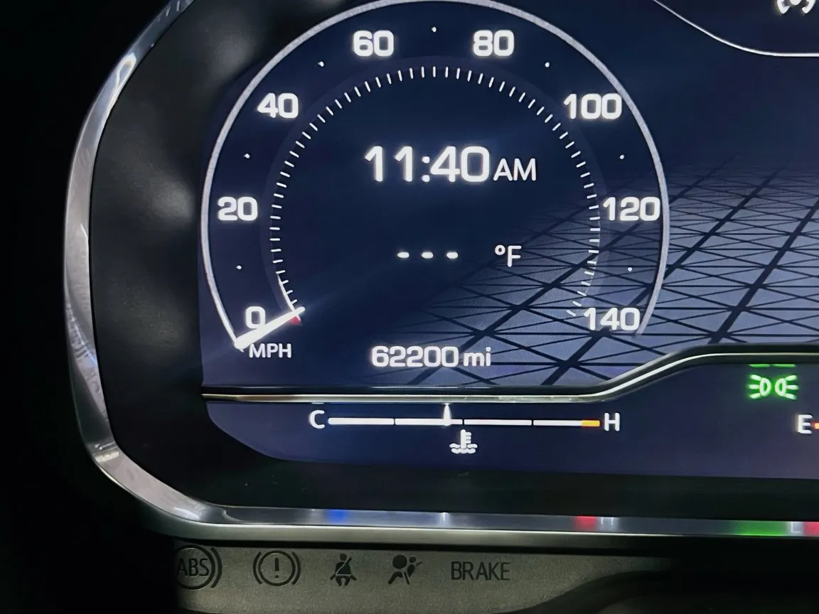 2022 GMC Yukon XL SLT - Photo 8