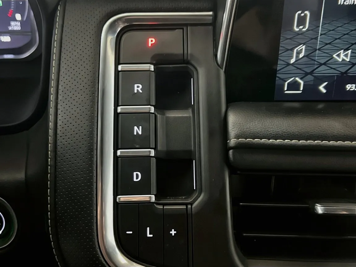 2022 GMC Yukon XL SLT - Photo 12