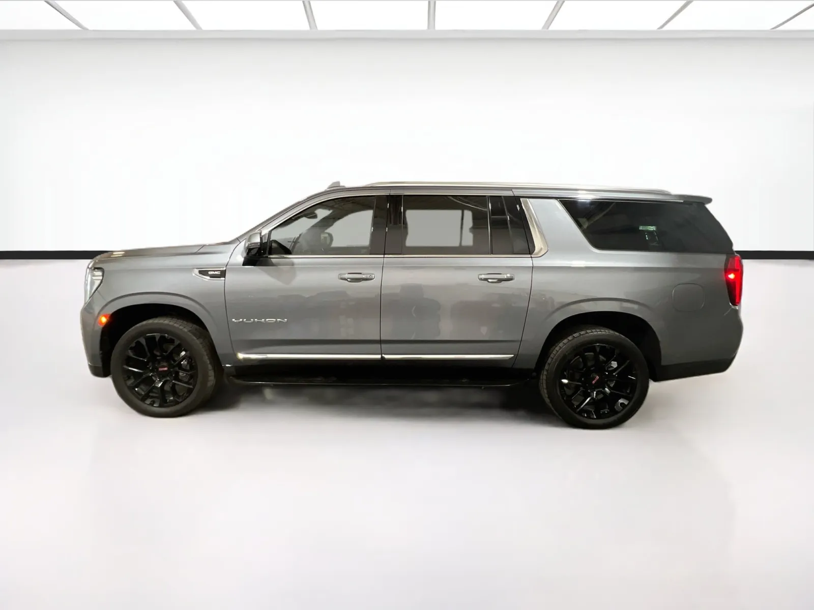 2022 GMC Yukon XL SLT - Photo 24