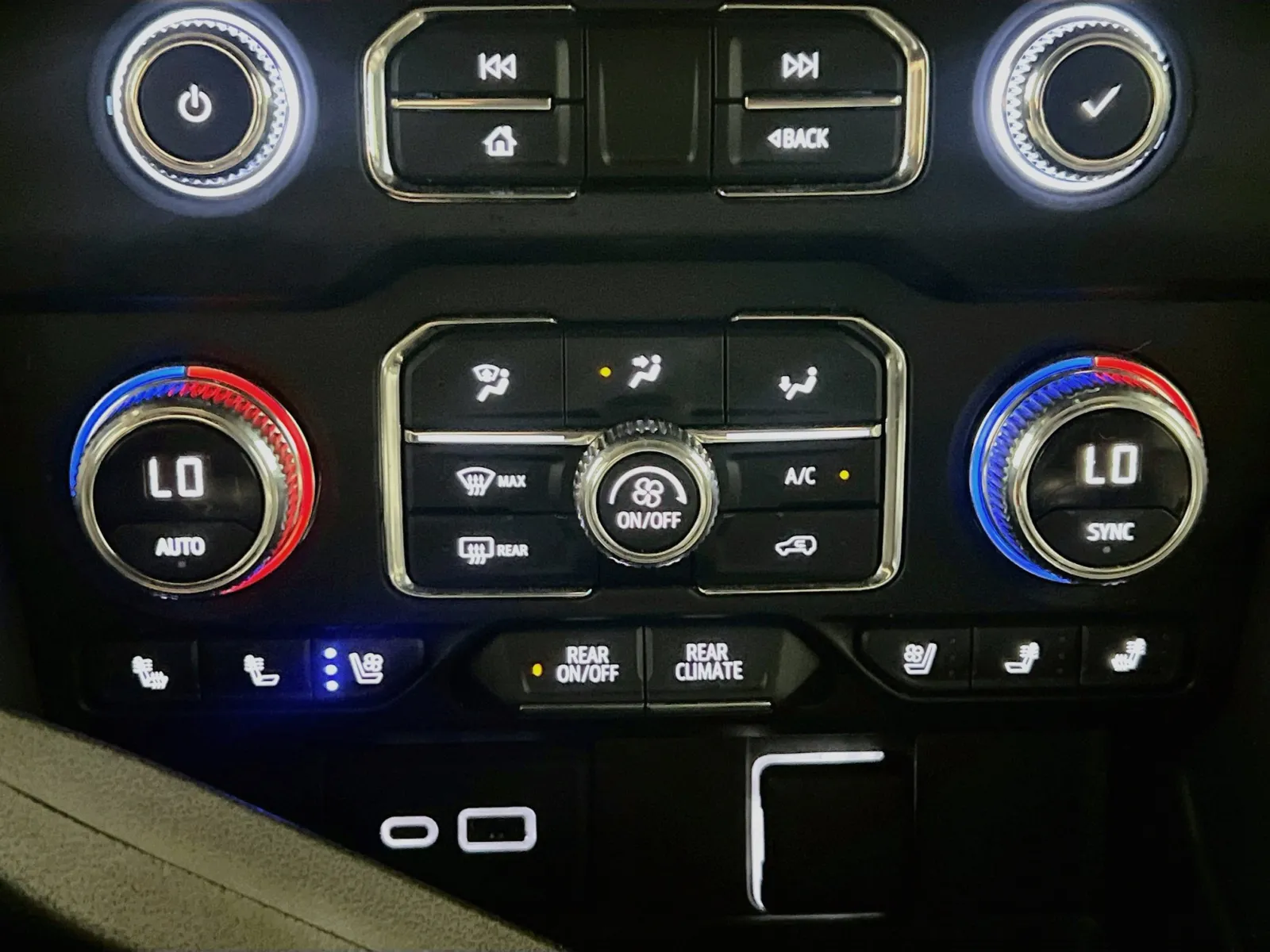 2022 GMC Yukon XL SLT - Photo 11