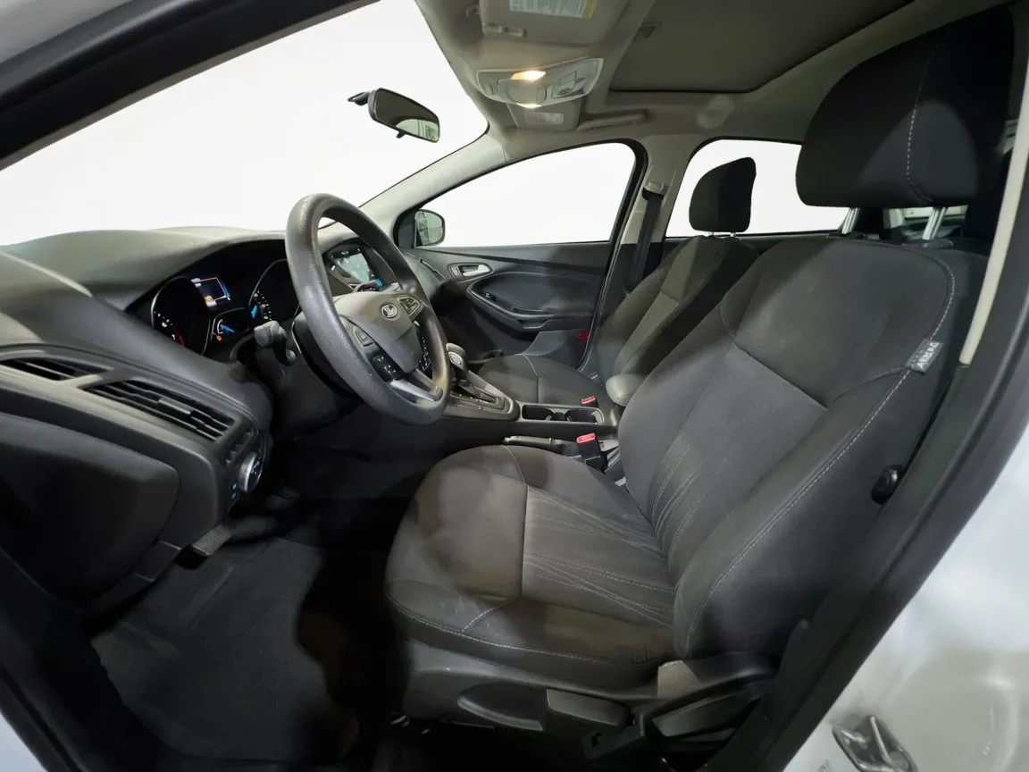 2017 Ford Focus SEL - Photo 14