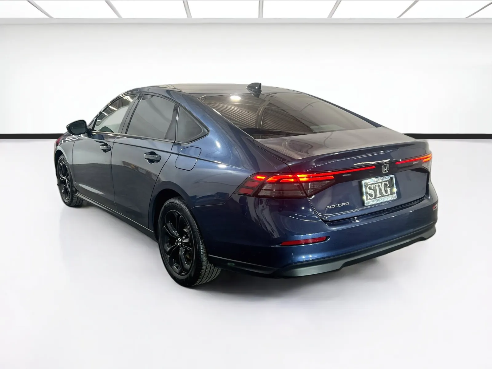 2025 Honda Accord SE - Photo 6