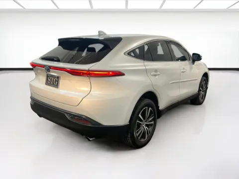More photos of 2024 Toyota Venza LE at STG Auto Group of Chandler, AZ