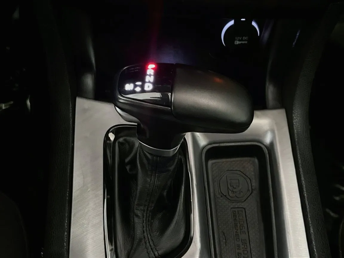 2022 Dodge Charger R/T - Photo 13