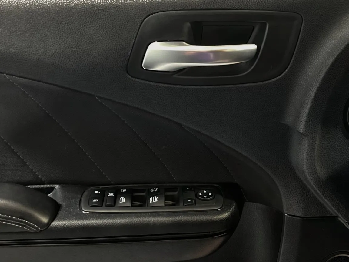 2022 Dodge Charger R/T - Photo 14
