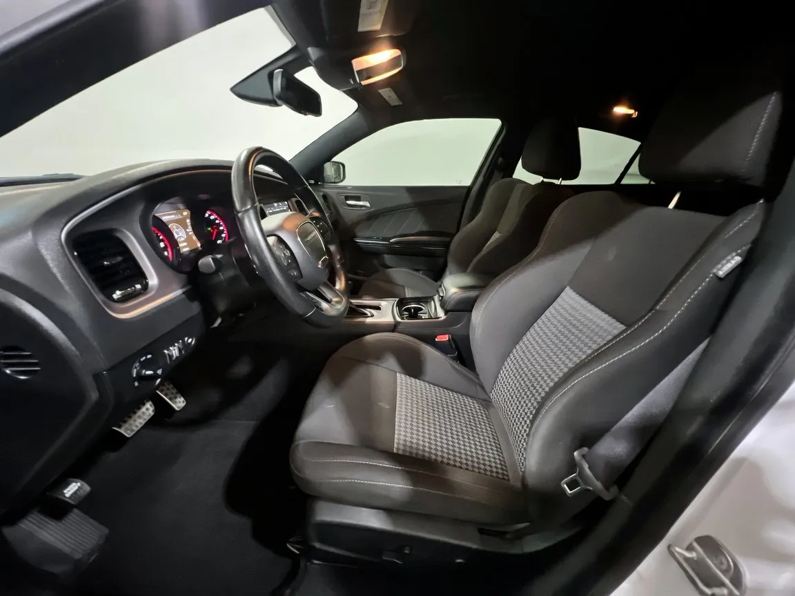 2022 Dodge Charger R/T - Photo 15