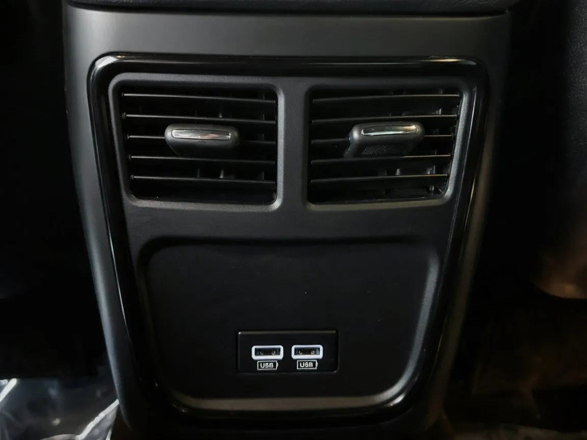 2022 Dodge Charger R/T - Photo 18