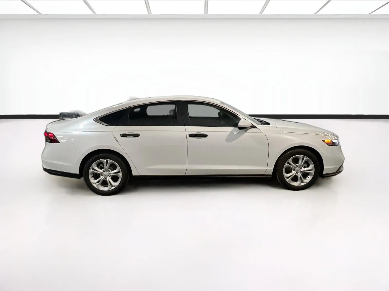 2024 Honda Accord LX - Photo 22