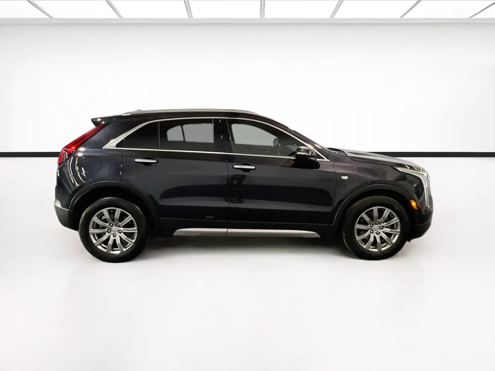 2023 Cadillac XT4 Premium Luxury - Photo 25