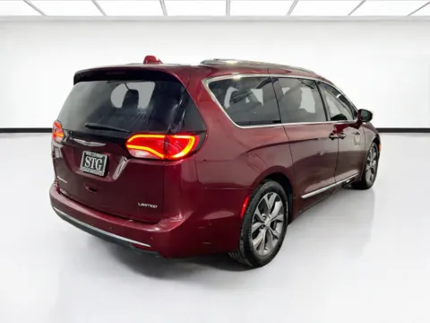 More photos of 2020 Chrysler Pacifica Limited at STG Auto Group of Chandler, AZ