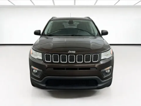 Photos of 2017 Jeep Compass Latitude for sale in Chandler, AZ at STG Auto Group of Chandler