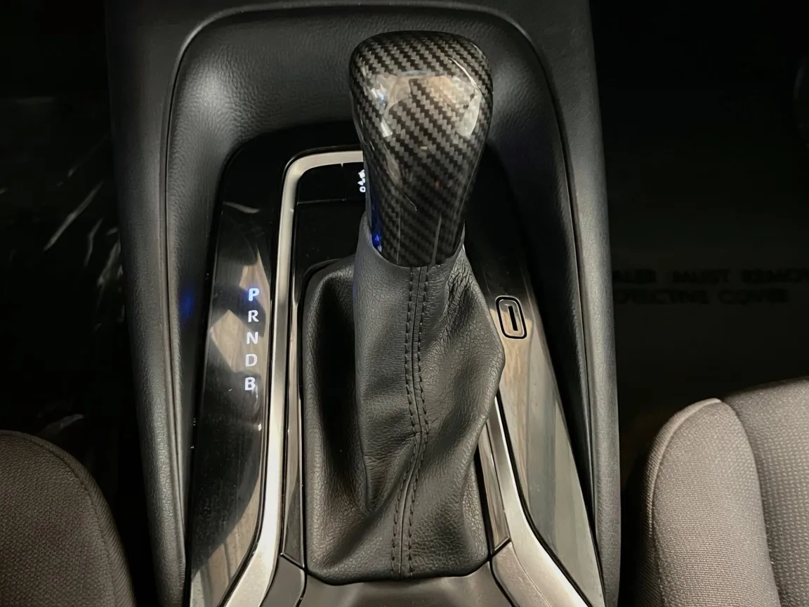 2024 Toyota Corolla LE - Photo 12