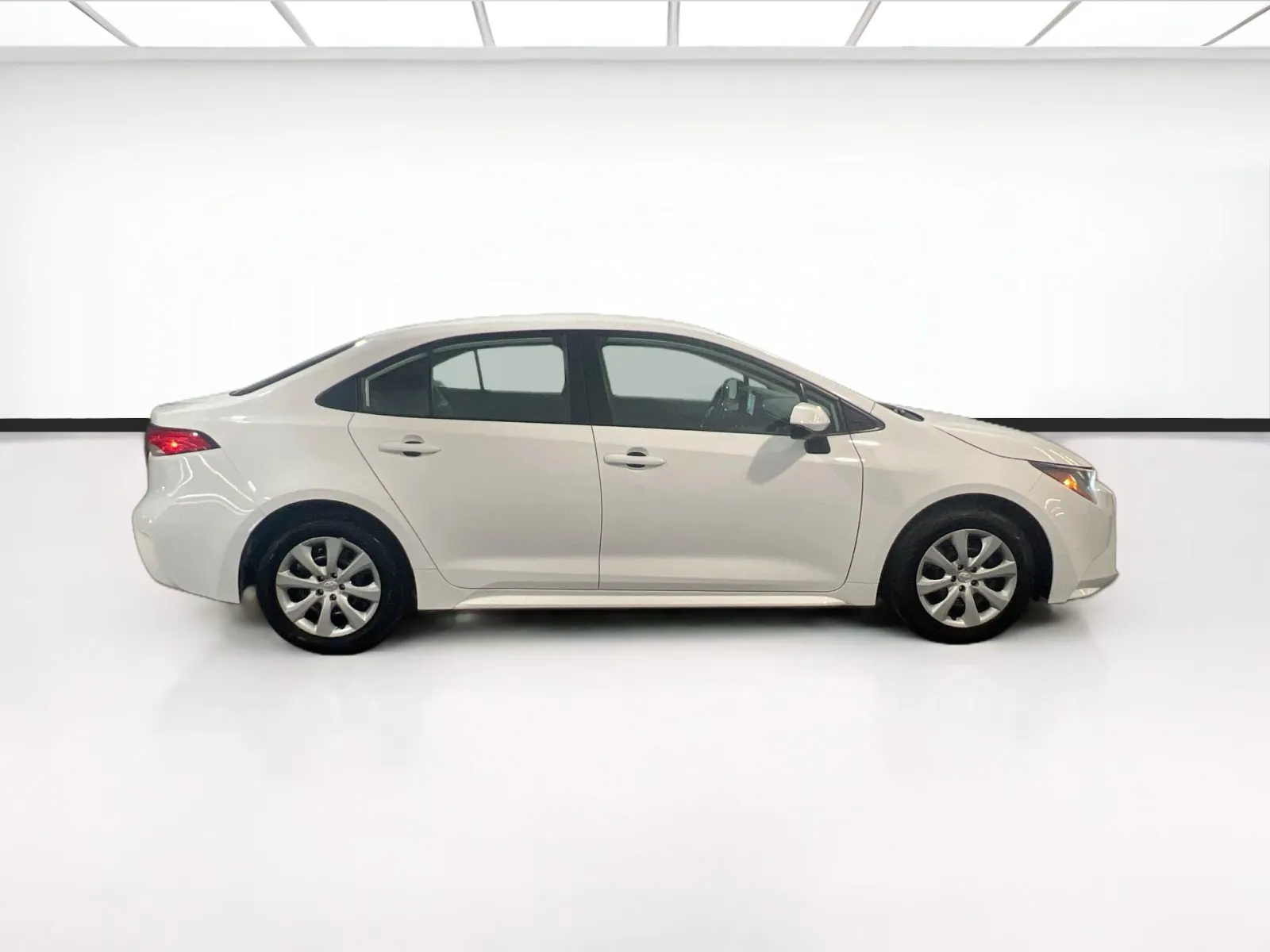 2024 Toyota Corolla LE - Photo 22