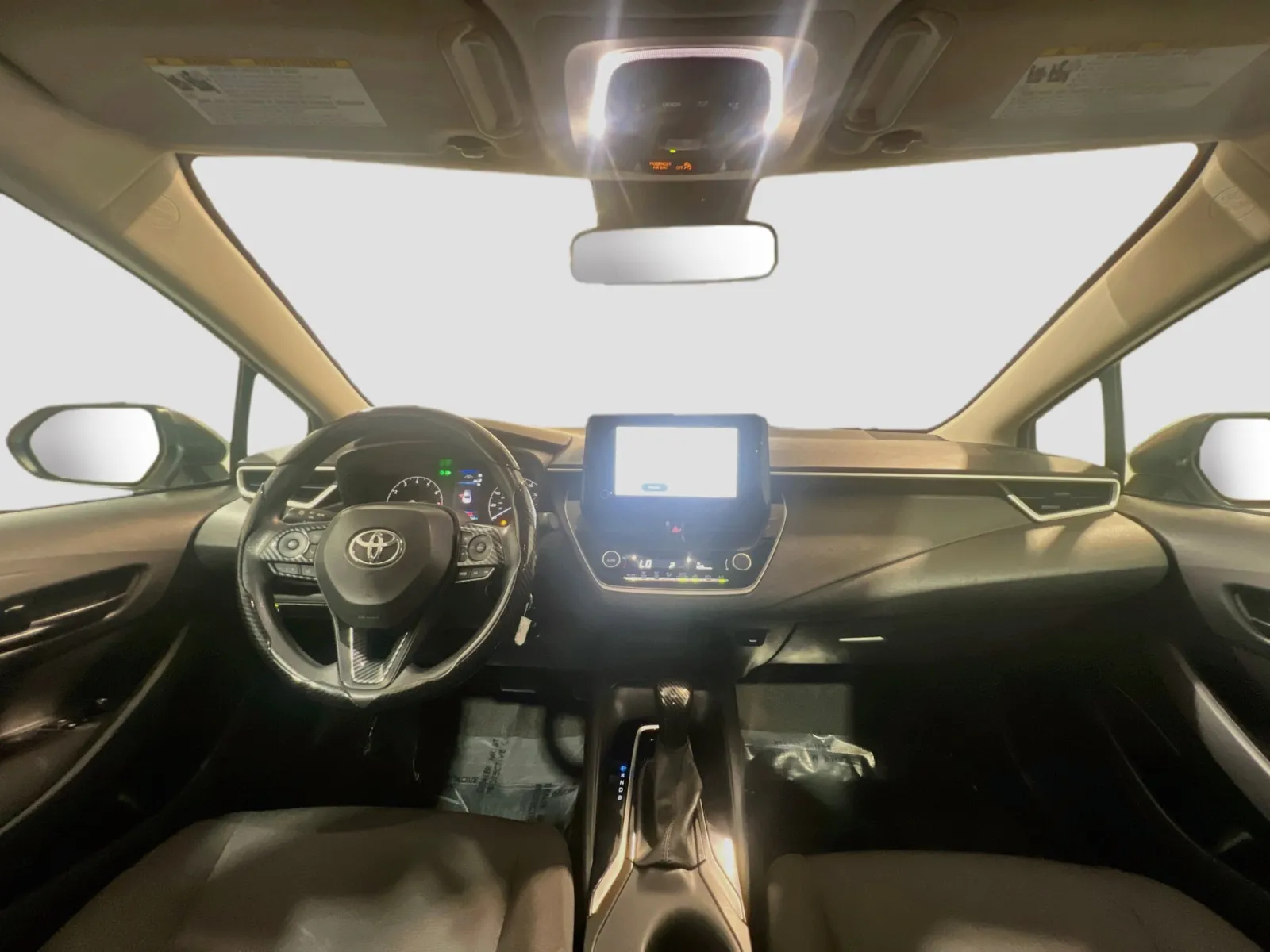 2024 Toyota Corolla LE - Photo 15