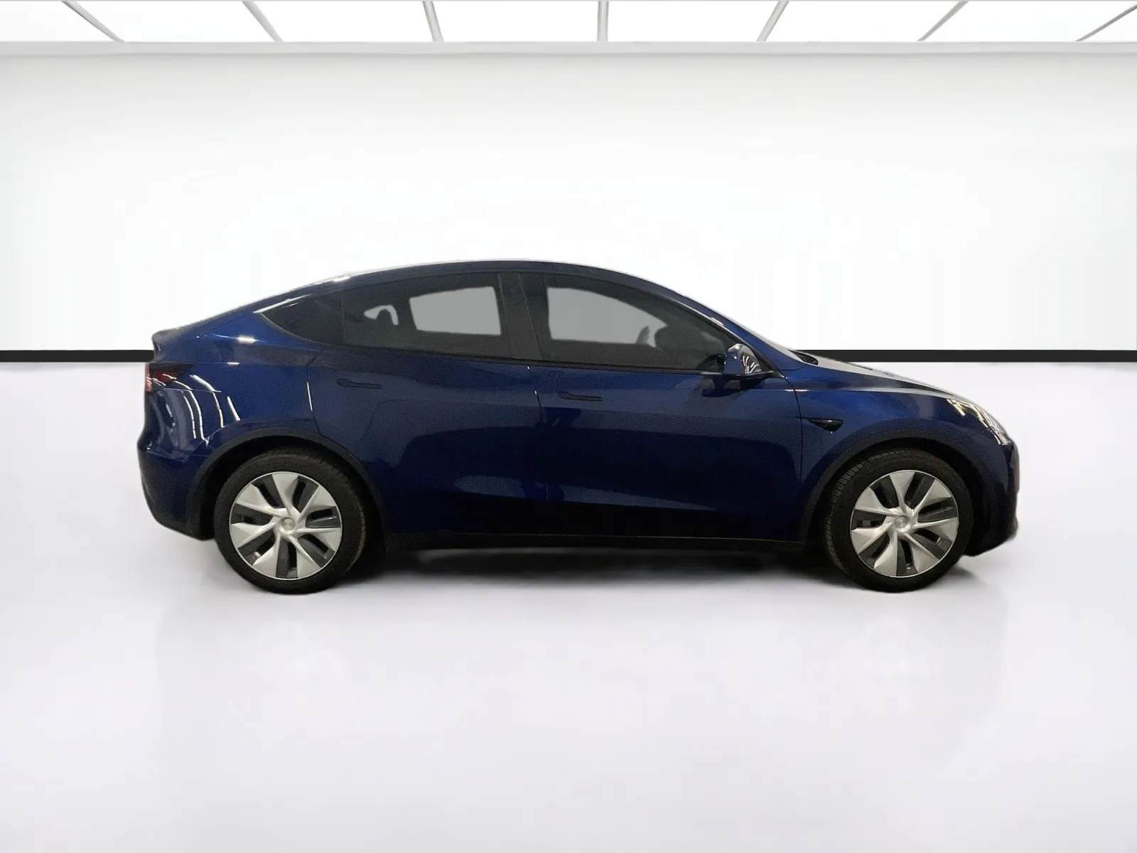2021 Tesla Model Y Long Range - Photo 23