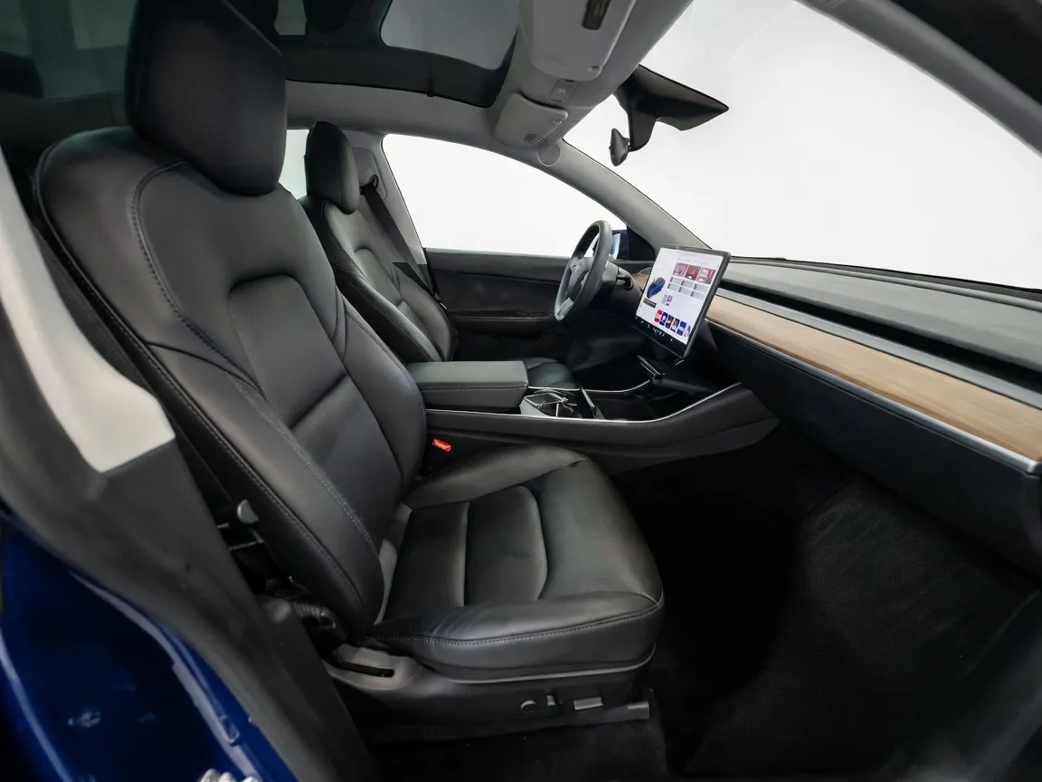 2021 Tesla Model Y Long Range - Photo 21