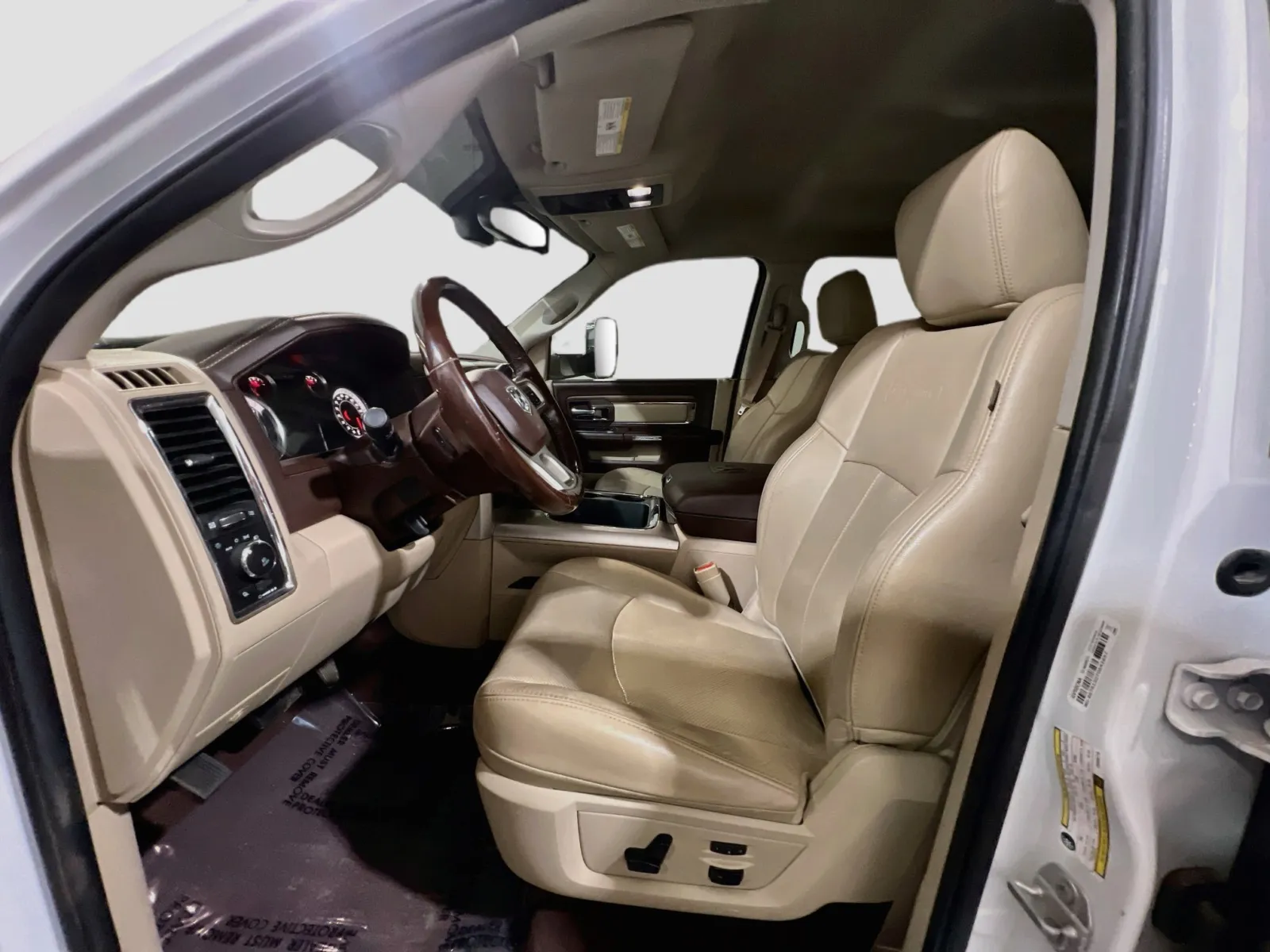 2018 RAM Ram 3500 Pickup Laramie - Photo 16