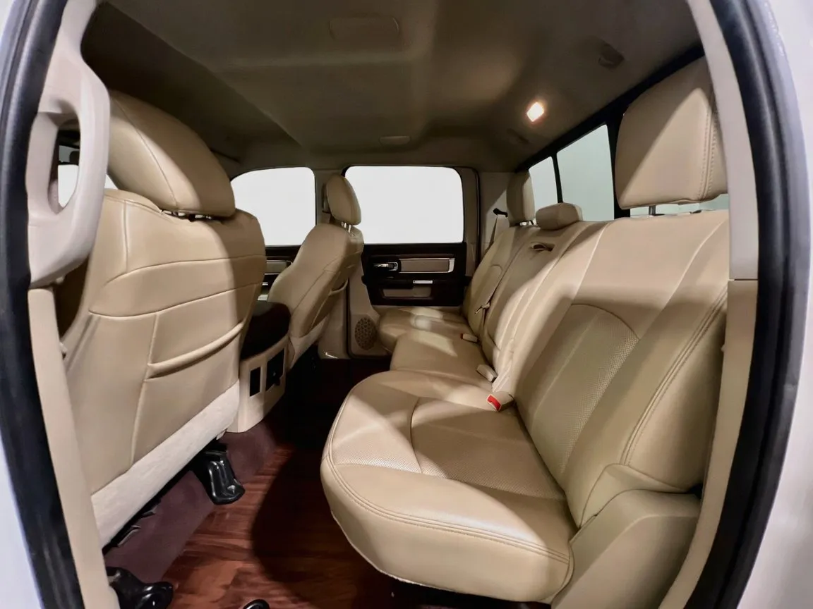 2018 RAM Ram 3500 Pickup Laramie - Photo 18