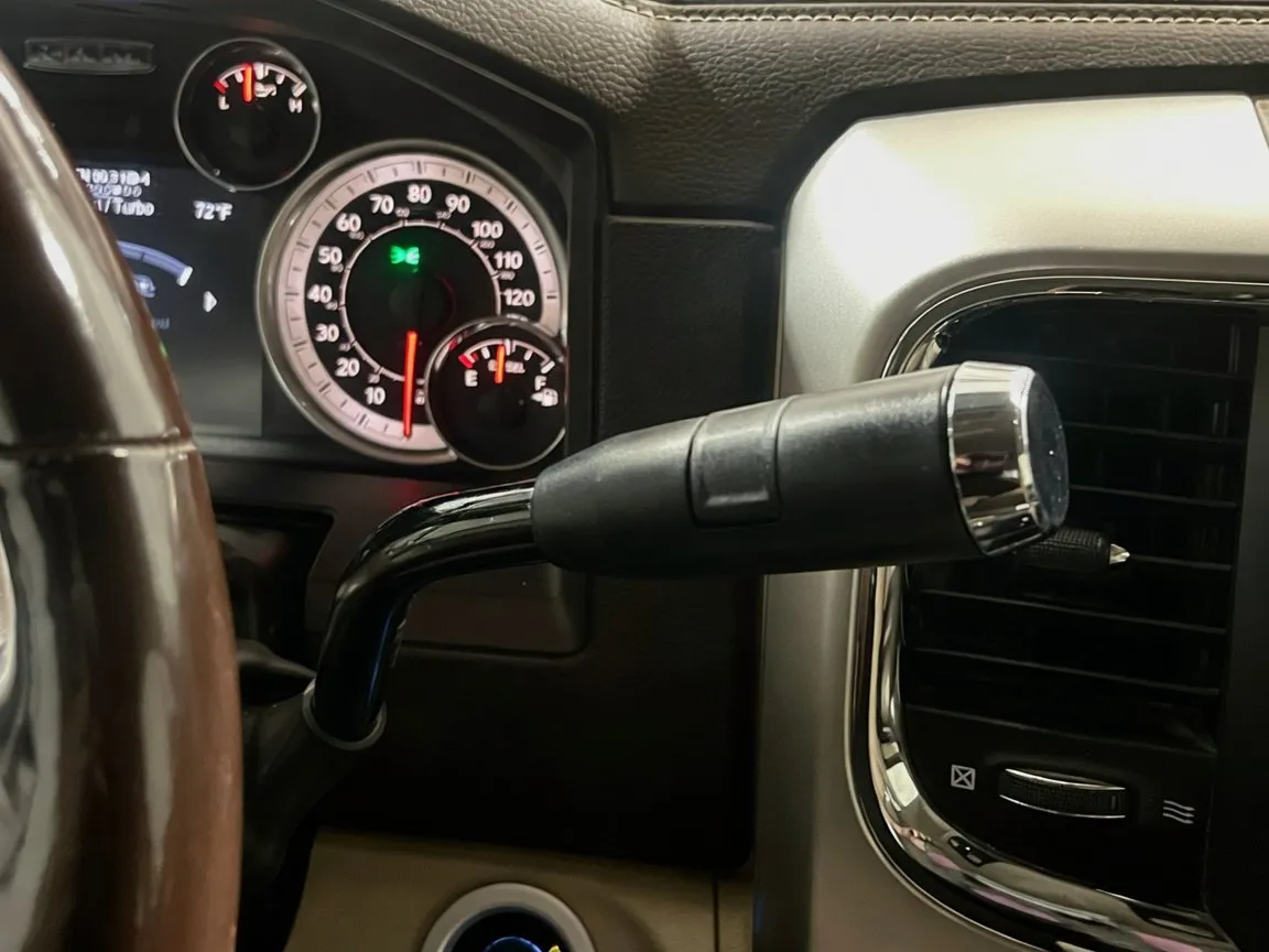 2018 RAM Ram 3500 Pickup Laramie - Photo 13