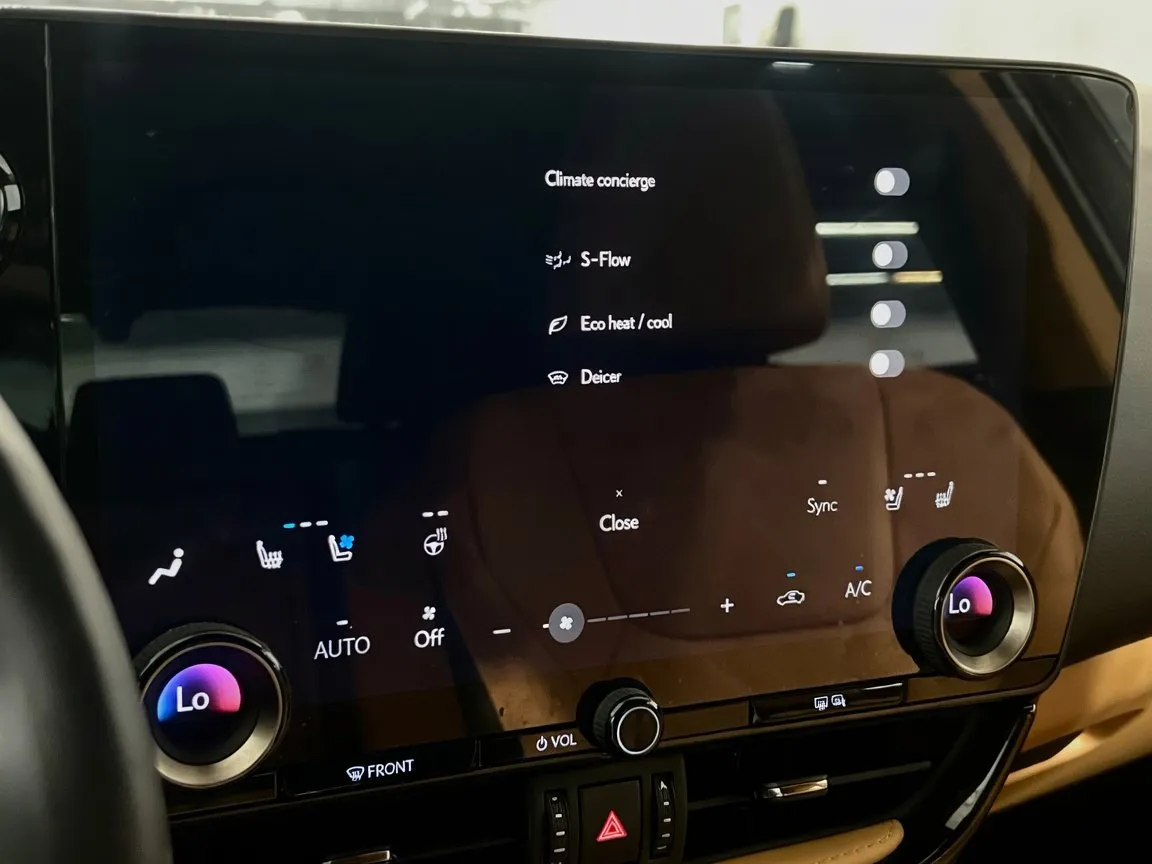 2025 Lexus NX Hybrid 350h - Photo 12