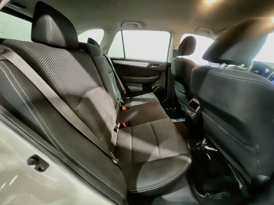 2019 Subaru Outback Premium - Photo 18