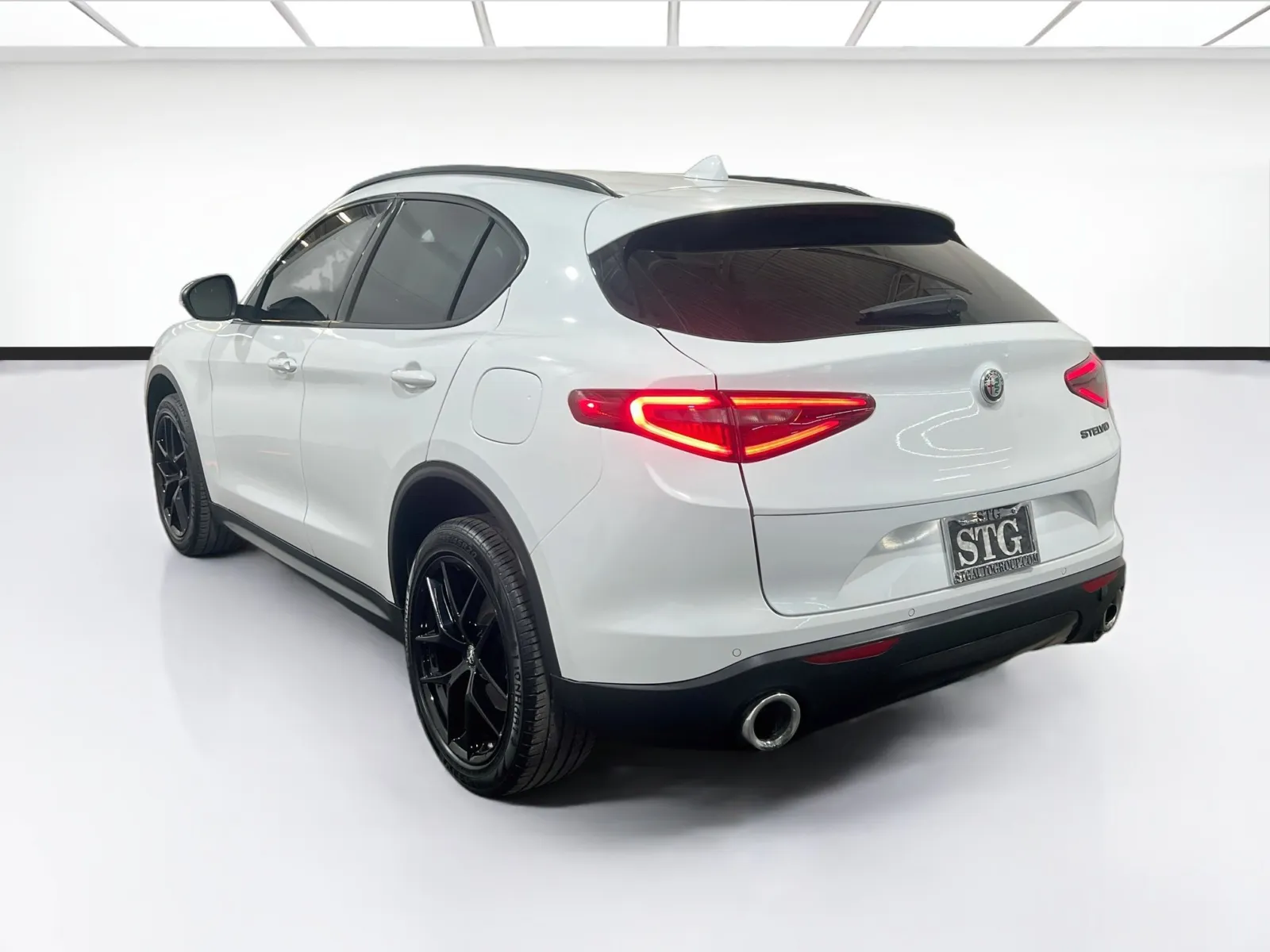 2021 Alfa Romeo Stelvio Base - Photo 6