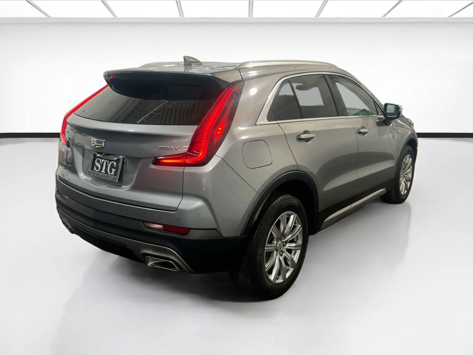 2023 Cadillac XT4 Premium Luxury - Photo 4