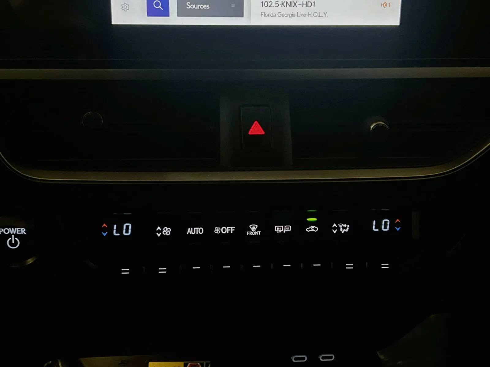 2023 Lexus UX Hybrid 250h - Photo 11